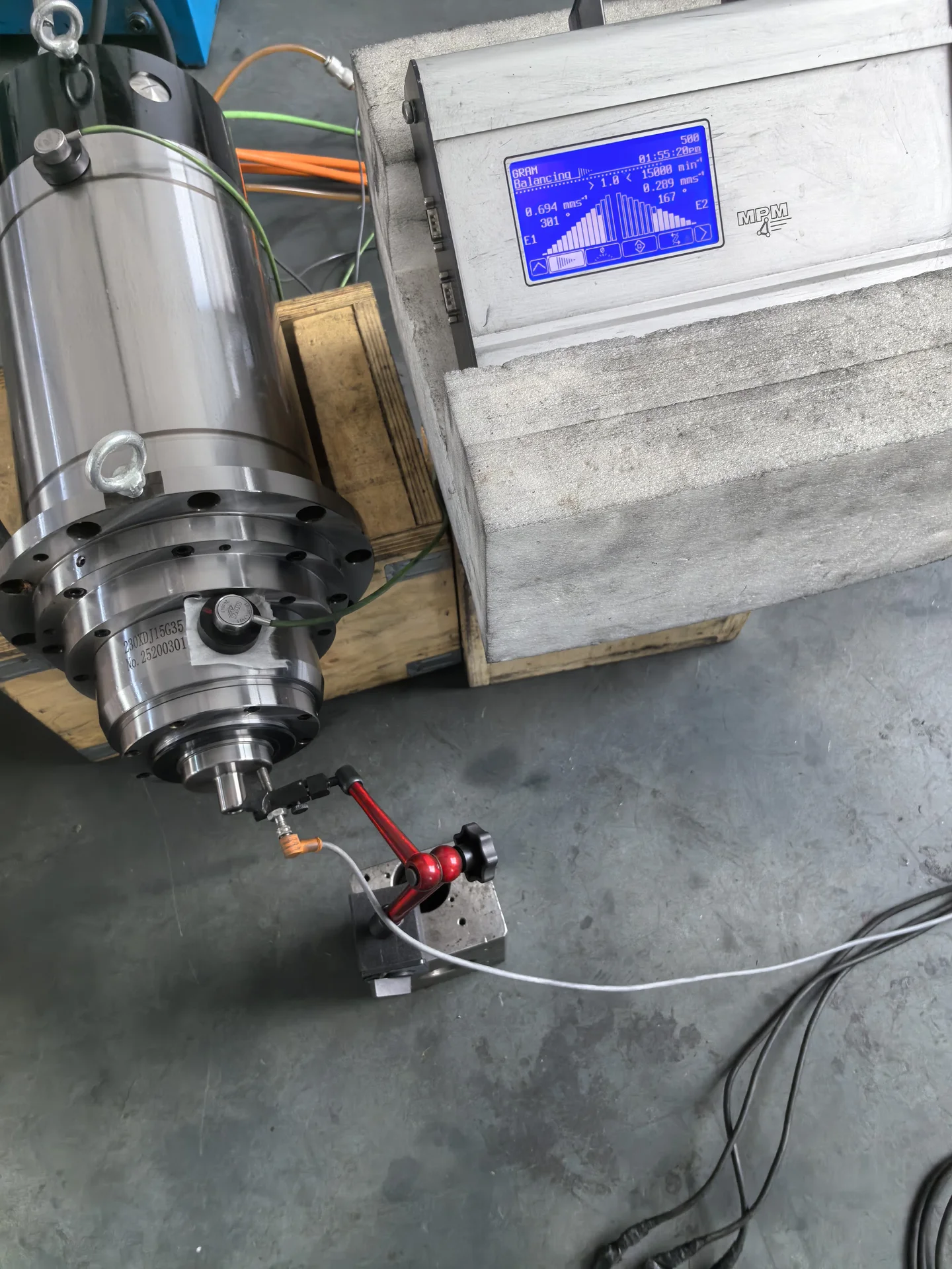 Spindle dynamic balancing test