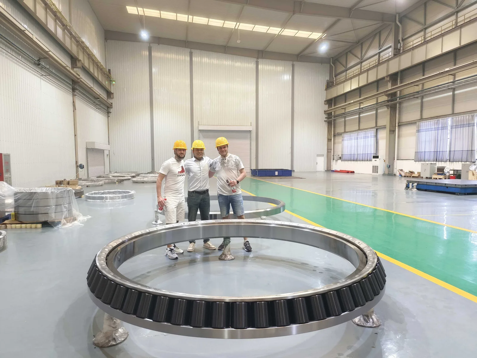 Customer visiting Luoyang Songju factory